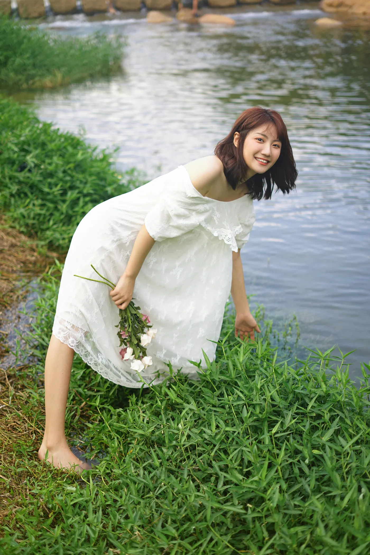 [YITUYU] 2022.12.01 Vol.2572 – Playing by the river Yang Xinying#[22P]-5